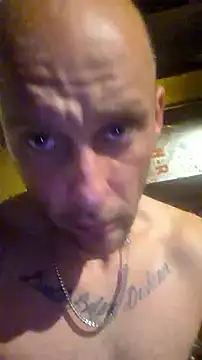SirGhost19 Show in webcam