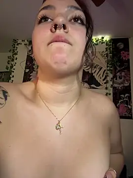 Mamachulita's Live XXX Chat