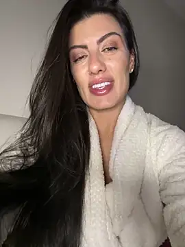 ise_mahh Adlı Modelin Canlı XXX Sohbeti
