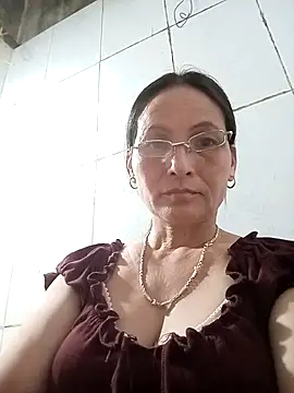 Chat XXX en directo de Cucci07