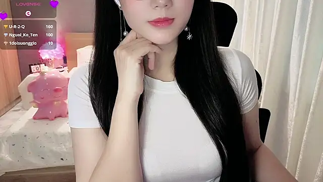 دردشة JENNIE-16 الجنسية المباشرة