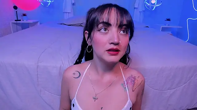 Chatroom XXX en direct de Leha_Carter