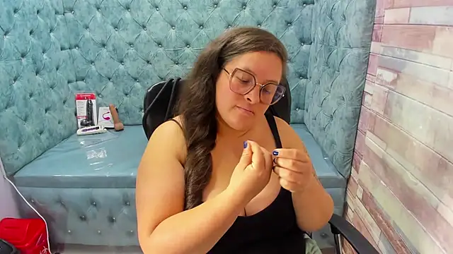 Sarah_Boobs_ 라이브 XXX 채팅