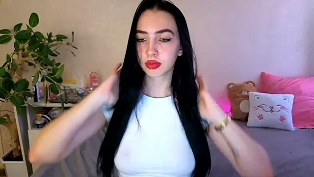 WildKittenX_のライブXXXチャット
