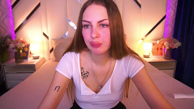 Онлайн чат XXX AleksaaJoy
