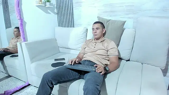 Онлайн чат XXX dylan_viper