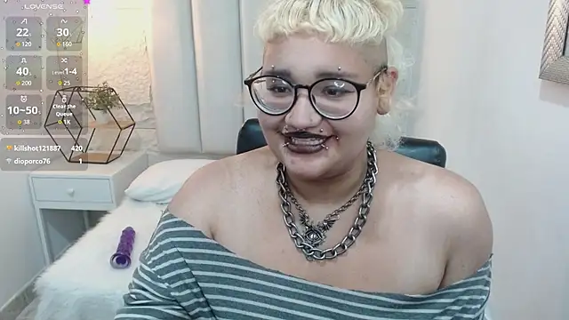 XXX chat uživo modela Echypyon_