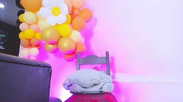 milabiggcoock's Live XXX Chat