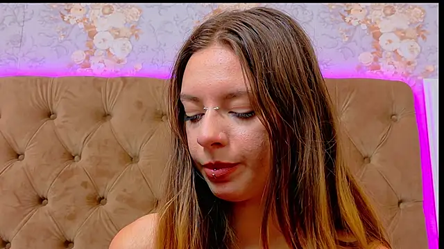 CoraVex – Naživo XXX chat
