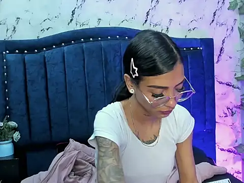 دردشة KarlaSlutSkinny__ الجنسية المباشرة