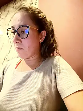Chat +18 de VIANKA_0917 ao vivo