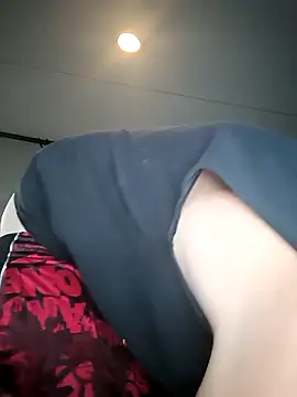 Chat XXX en directo de Bi_curious86