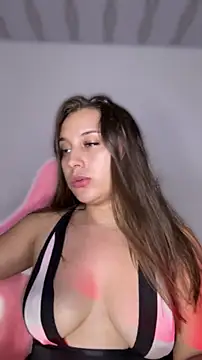 Czat XXX na żywo – ScarletVelvetX
