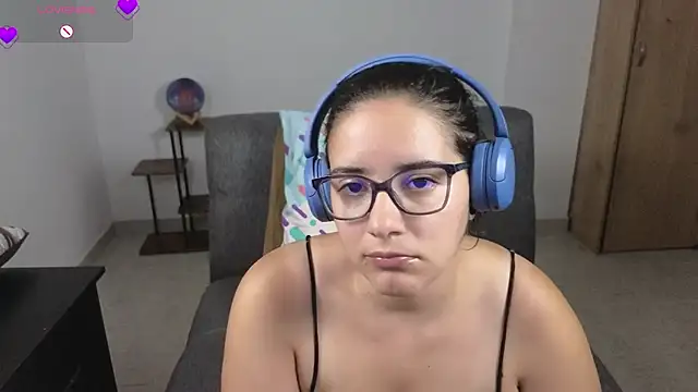 Chat +18 de blue__moon_ ao vivo