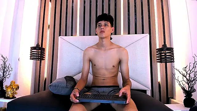 Czat XXX na żywo – Pit_Ross