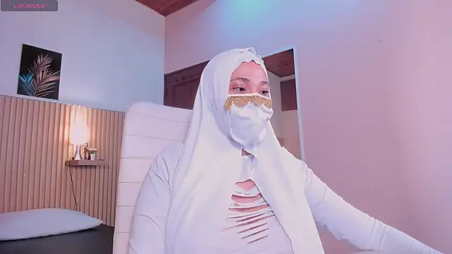 Chat XXX ao vivo de LittleNoor