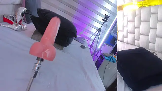 bigass_monic Adlı Modelin Canlı XXX Sohbeti
