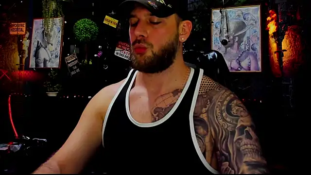 LexHardy webkamerás műsora