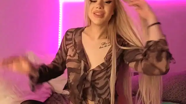 AlyssaFoxx_'s Live XXX Chat