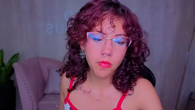 zoe_ch_ Adlı Modelin Canlı XXX Sohbeti