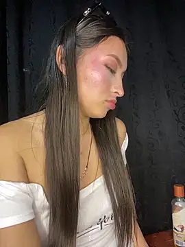 Chat XXX en directo de Itze_Mua