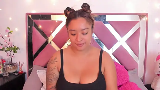 bellalumi's Live XXX Chat