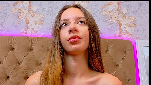 XXX chat uživo modela CoraVex