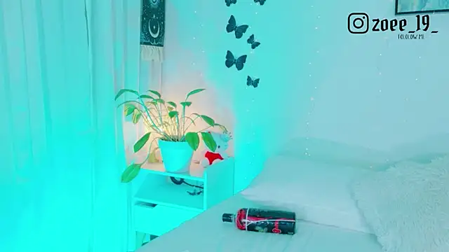 XXX chat uživo modela cuteezoe