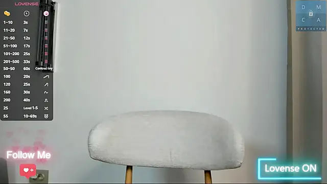Chat +18 de MinaDiamondd ao vivo