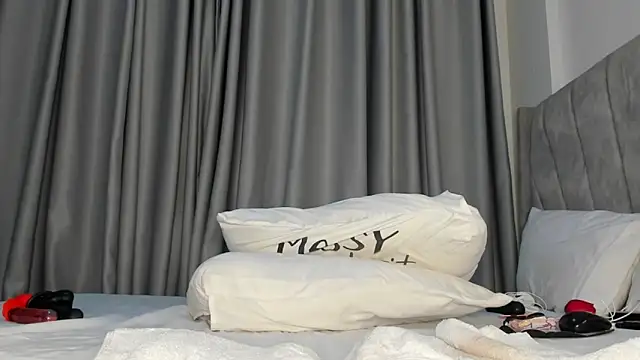 thee_sexy_goddess' Live XXX Chat