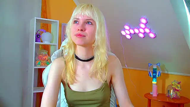 XXX chat uživo modela HannahHollis
