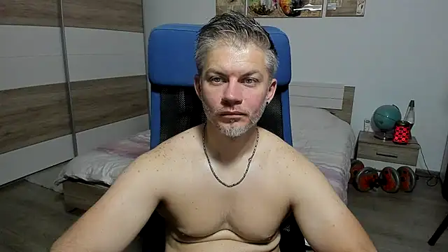 RobbyShawz Live XXX-chat