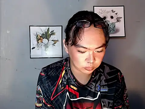 הופעת וובקאם של Asianblk_barbiedoll