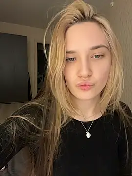Czat XXX na żywo – Holly_Molii