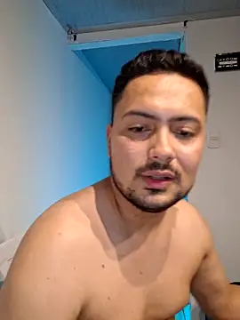 ORTIZ96hot webkamerás műsora