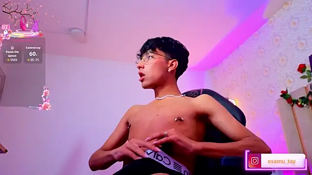 osamu_tay Adlı Modelin Canlı XXX Sohbeti
