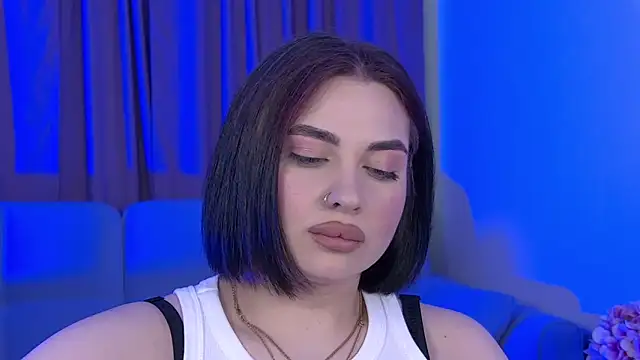 Chat XXX en directo de AdrianaToress