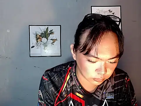 Asianblk_barbiedoll 网络视讯表演
