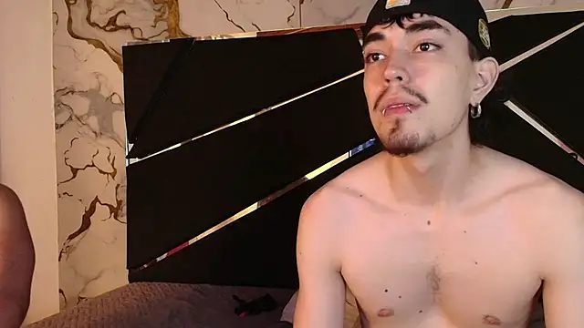 Couple_In_Heat – Naživo XXX chat