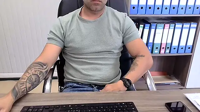 Онлайн чат XXX Evasionee