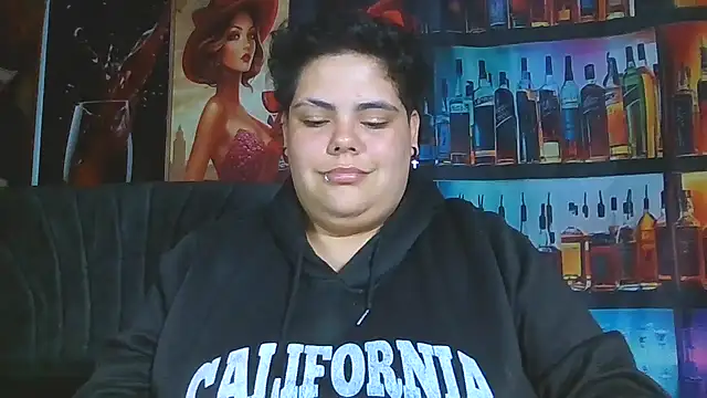 Hailey_Curvy Chat XXX in diretta
