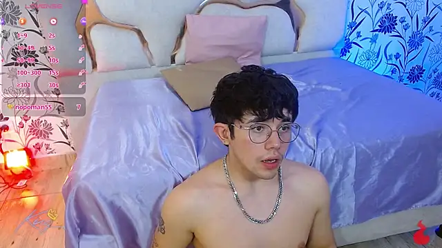AxelNoir_tay Webcam show