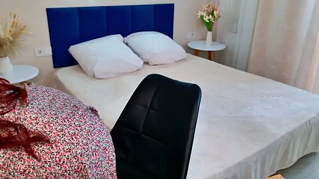 Alexis_Lovely Chat XXX live