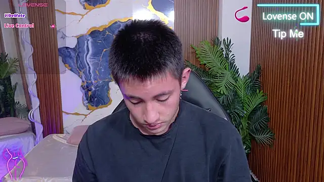 Andres_Tay Live XXX-chat