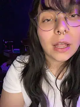 Solo_yoss Chat XXX live