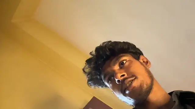 XXX chat uživo modela GunSlay