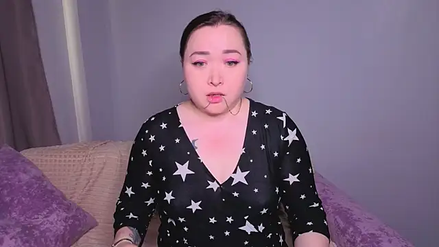Daina_waga élő XXX-chatje