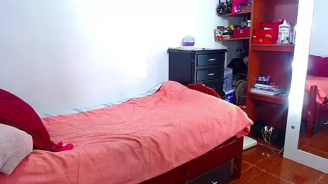 MariamGray1 élő XXX-chatje