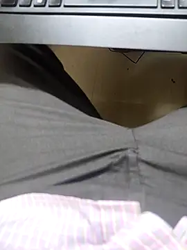 adicma123 Show Webcam