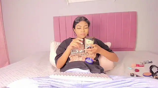 agyness_bell Chat XXX live